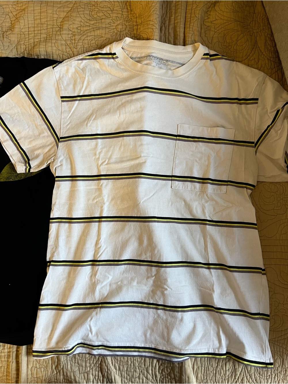 Four Medium Shirts Bundle - Picture 3 of 5